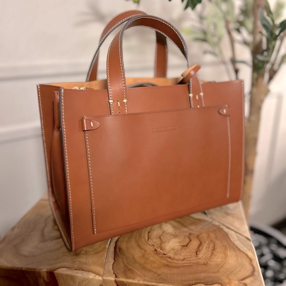 🍂Dooney and Bourke Alto Leather Matalia in SADDLE🍁 - Picture 2 of 12